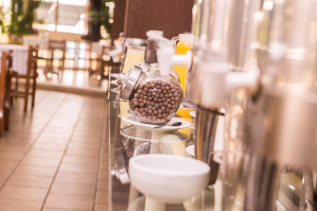 Stratus Vila Hotel فولتا ريدوندا المظهر الخارجي الصورة